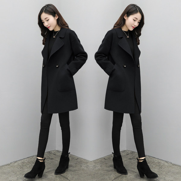 Palton scurt de dama cu buzunare model slim