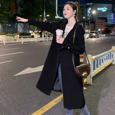 Aktualan ženski dugi kaput sa remenom