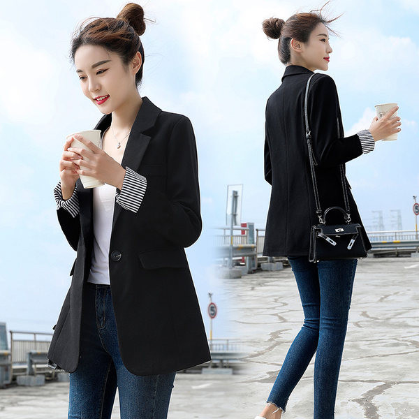 Palton scurt și subțire de damă elegant, cu nasture