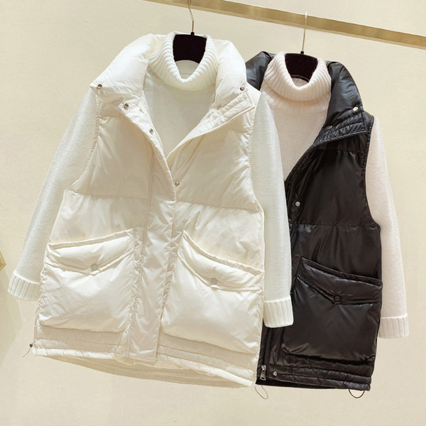 Vesta de toamna-iarna cu guler inalt si buzunare mari