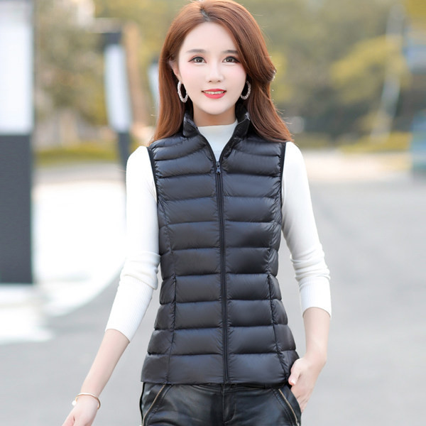 Vestă de primăvară-toamnă cu model montat cu guler înalt