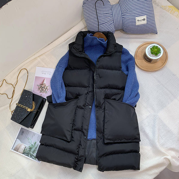 Vesta groasa de iarna cu buzunare mari de lungime medie