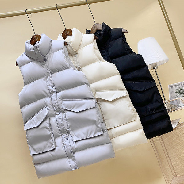 Vesta groasa de iarna cu buzunare mari de lungime medie