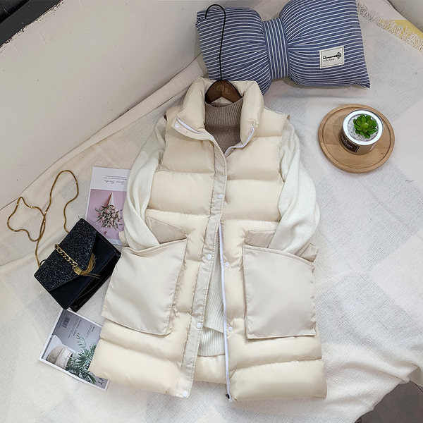 Vesta groasa de iarna cu buzunare mari de lungime medie