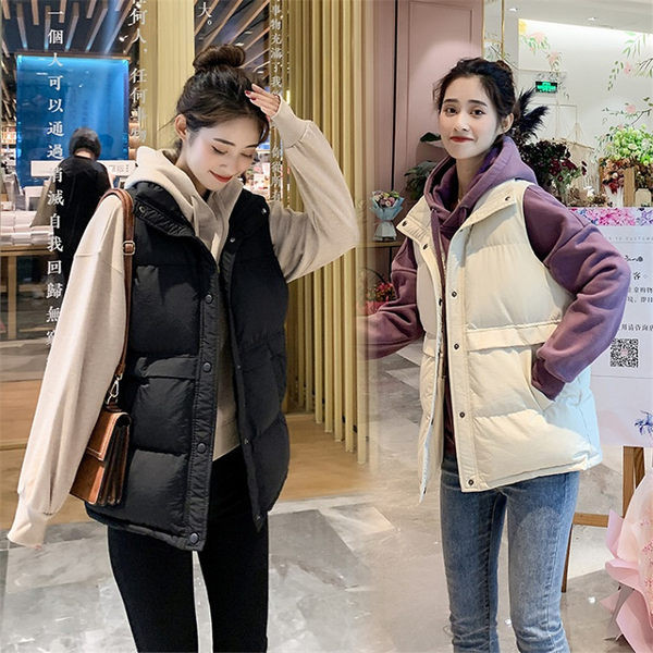 Vesta de iarna de dama de lungime medie - fermoar si nasturi