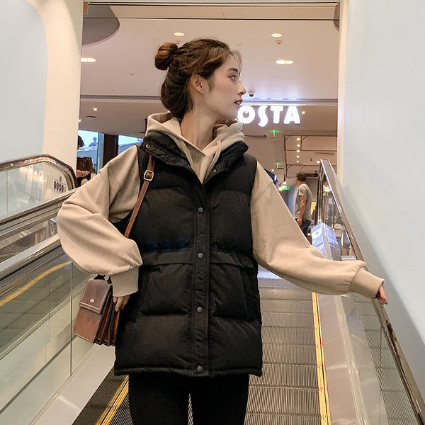 Vesta de iarna de dama de lungime medie - fermoar si nasturi