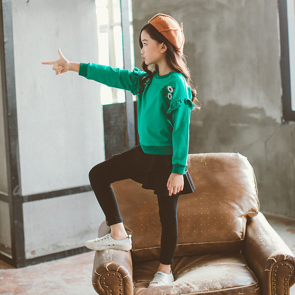 Set bluza pentru copii model nou cu bucle si fusta-pantaloni