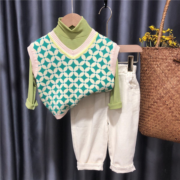 Set de pantaloni și vestă tricotată pentru copii - trei părți