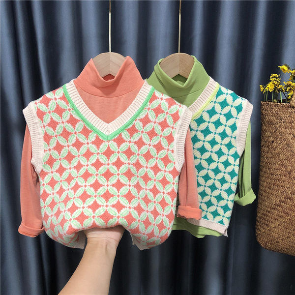 Set de pantaloni și vestă tricotată pentru copii - trei părți