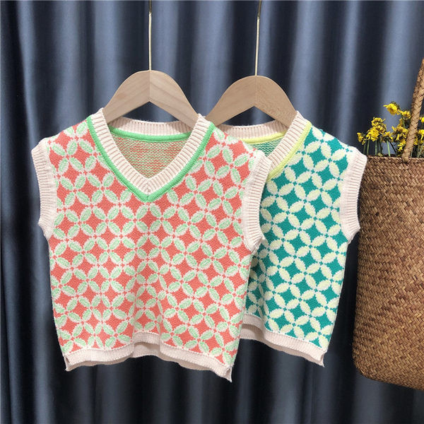 Set de pantaloni și vestă tricotată pentru copii - trei părți