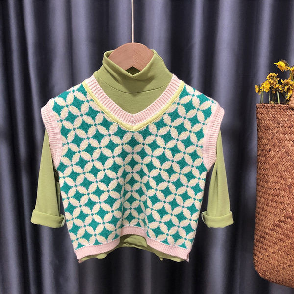 Set de pantaloni și vestă tricotată pentru copii - trei părți