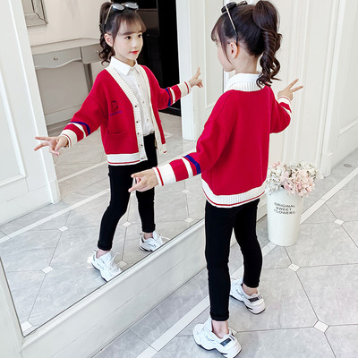 Vesta pentru copii cu nasturi pentru fete