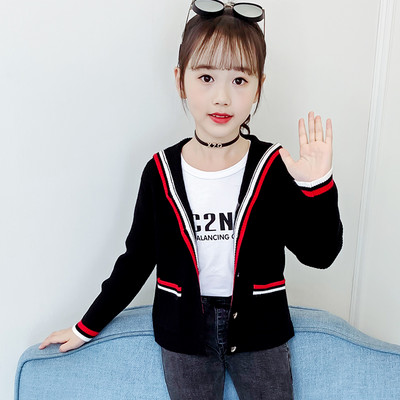 Vesta pentru copii cu nasturi pentru fete