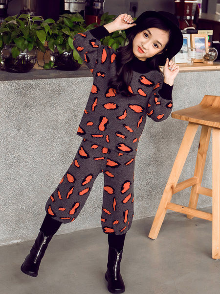 Set tricotat pentru copii din două părți cu model pentru fete