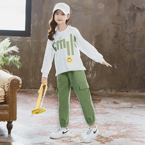 Set copii pentru fete cu aplicație pe bluză și pantaloni