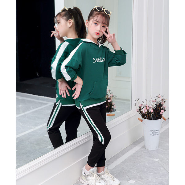 Set sport pentru copii din două părți pantaloni și bluză cu glugă și inscripție