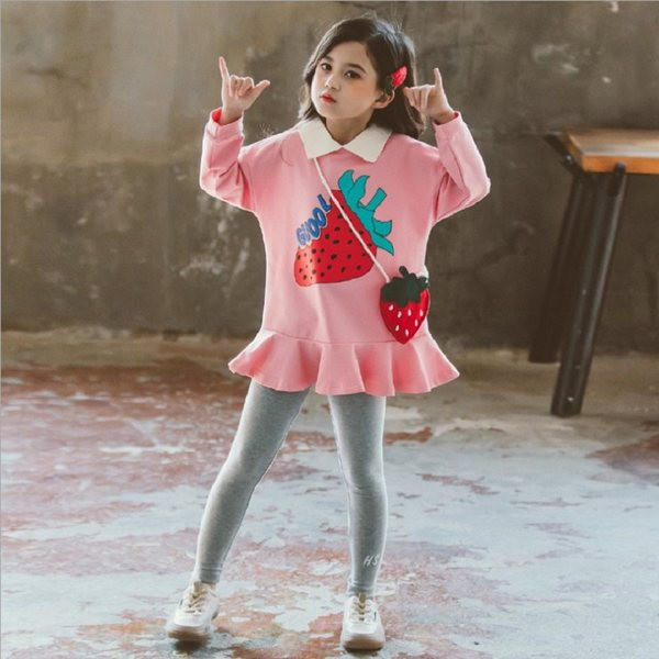 Set copii din jambiere din două părți și tunică cu aplicație