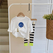 Set de tricou casual cu decolteu rotund și jambiere în dungi