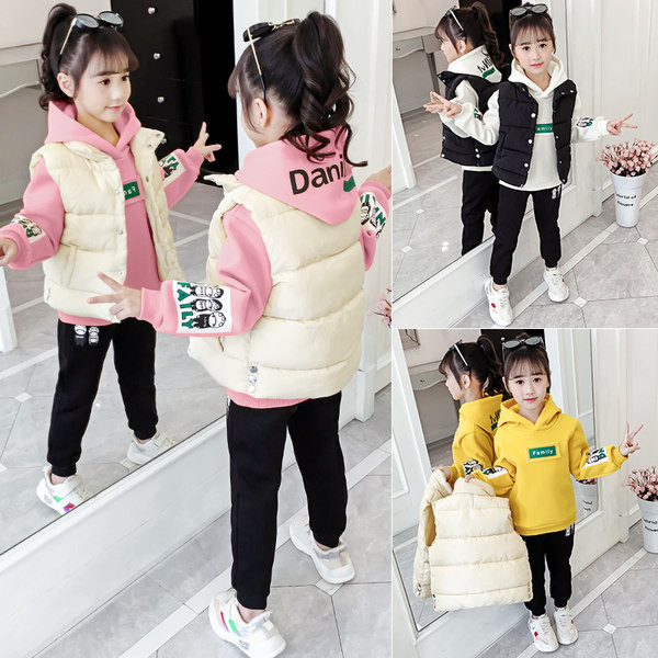 Set zilnic din trei piese in mai multe culori pentru fete