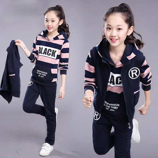 Set de sport zilnic pentru copii din trei părți cu inscripție