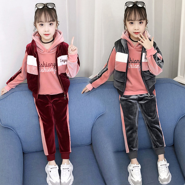 Set de toamna-iarna pentru fete din catifea cu inscriptie