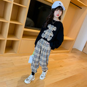 Set de bluza pentru copii cu decolteu rotund si pantaloni in carouri pentru fete