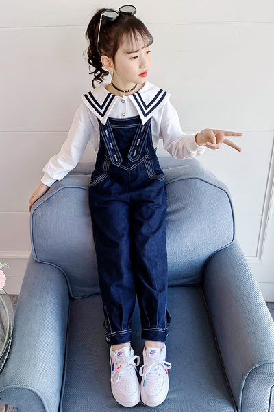 Set copii pentru fete in doua parti - salopeta si bluza