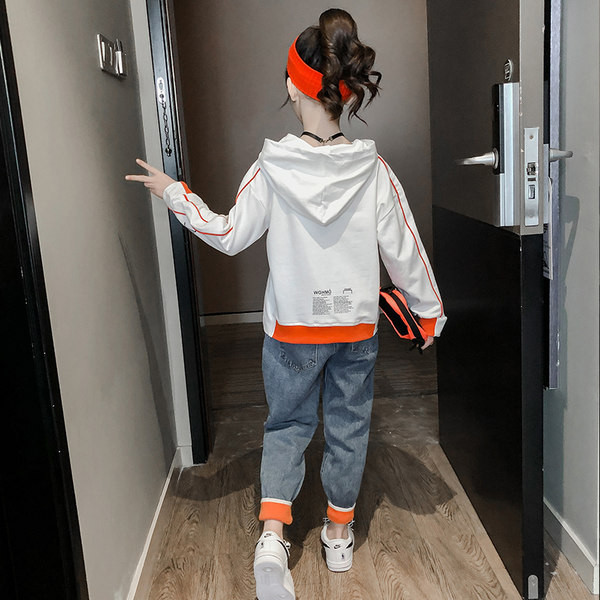 Set din doua piese pentru fete