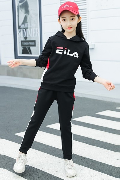 Set zilnic pentru copii din două părți pentru fete - mai multe modele