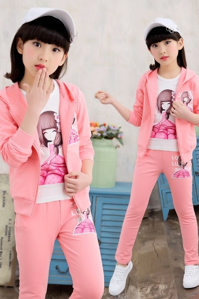 Djevojački set od tri dijela sa aplikacijom