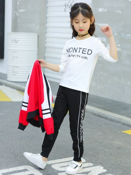 Set sport copii pentru fete in trei parti potrivit pentru toamna si primavara