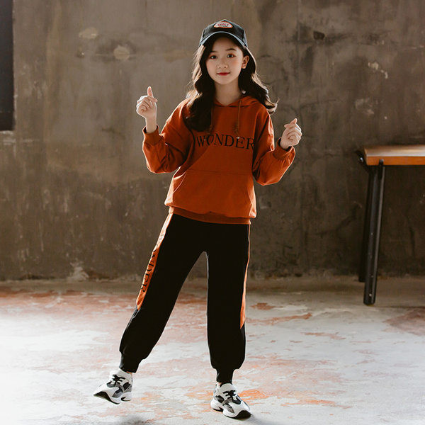 Παιδικό αθλητικό-καθημερινό σετ για κορίτσια σε δύο μέρη - αθλητικό παντελόνι και φούτερ