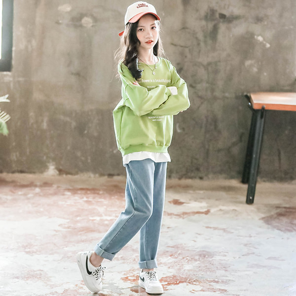 Σετ για κορίτσια σε δύο μέρη - τζιν με λάστιχο στη μέση και μπλούζα