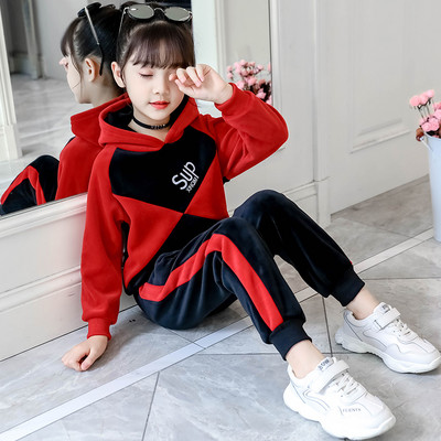 Καθημερινό αθλητικό σετ για κορίτσια σε δύο μέρη