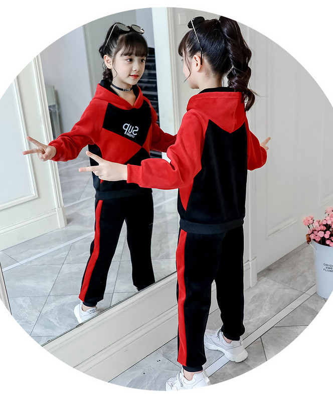 Καθημερινό αθλητικό σετ για κορίτσια σε δύο μέρη