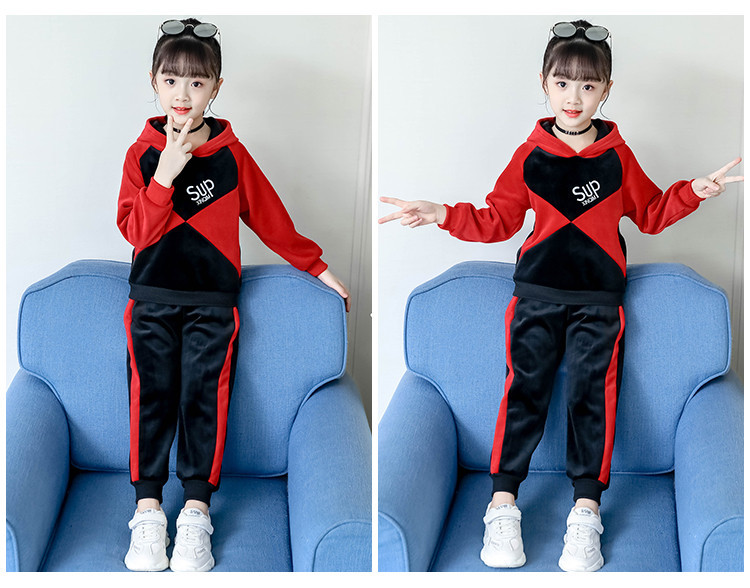 Καθημερινό αθλητικό σετ για κορίτσια σε δύο μέρη