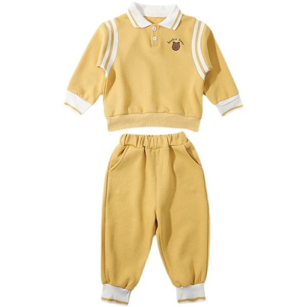 Παιδικό σετ σε δύο μέρη με κλασικό γιακά κουμπιά και απλικέ