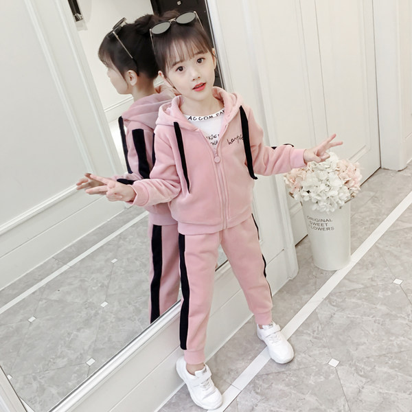 Παιδικό σετ από βελούδο για κορίτσια