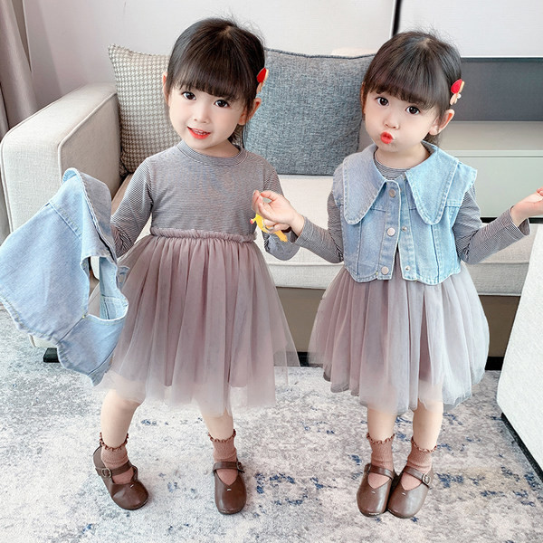 Παιδικό σετ φόρεμα  και τζιν γιλέκο