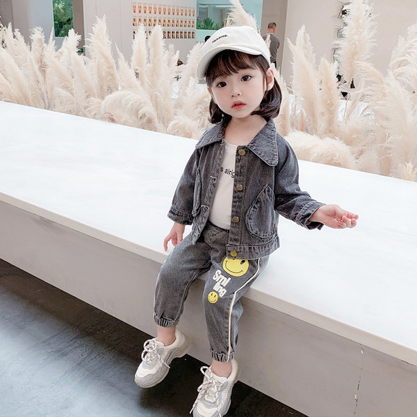 Παιδικό τζιν σετ για κορίτσια σε δύο μέρη - σακάκι και τζιν