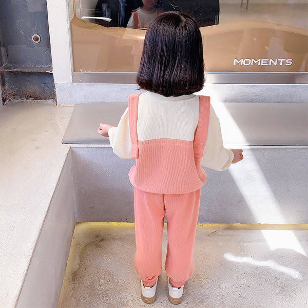 Νέο μοντέλο παιδικό σετ για κορίτσια με 3D στοιχείο - μαύρο και ροζ χρώμα