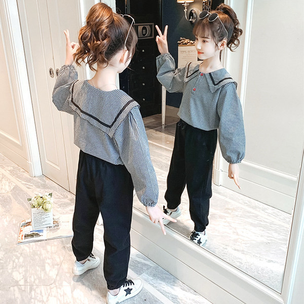 Μοντέρνο σετ για κορίτσια σε δύο μέρη - πουκάμισο με μακριά μανίκια και παντελόνι