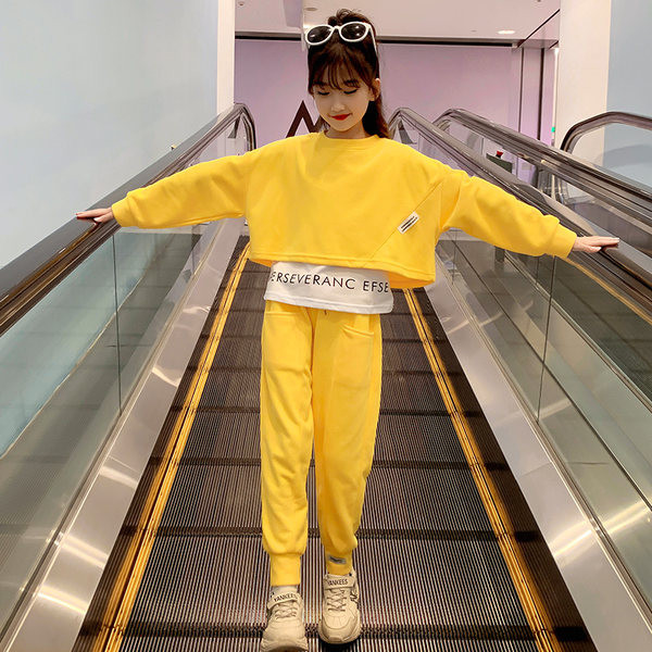 Καθημερινό σετ για κορίτσια σε δύο μέρη σε γκρι και κίτρινο χρώμα