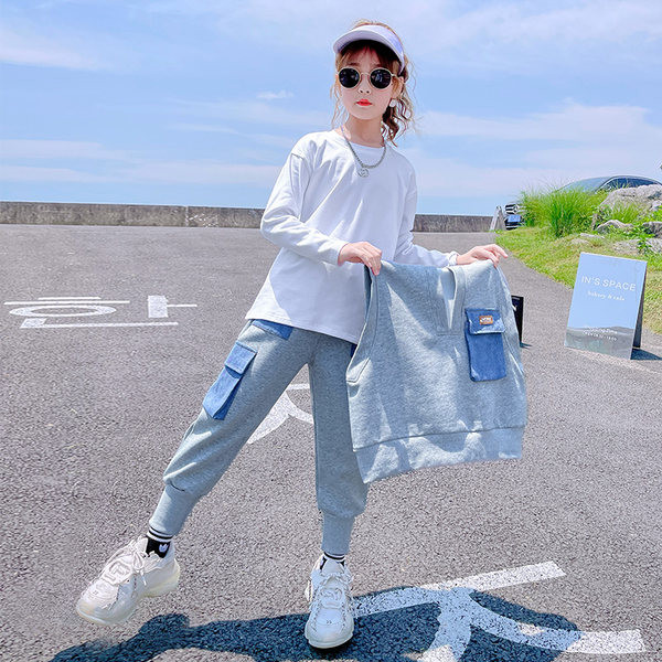 Αθλητικό σετ για κορίτσια σε τρία μέρη - παντελόνι, μπλούζα και γιλέκο