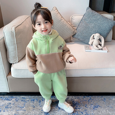 Παιδικό σετ με επένδυση με κουκούλα και κέντημα