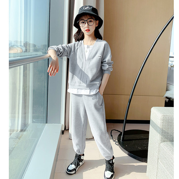 Παιδικό αθλητικό σετ για κορίτσια - δύο μοντέλα