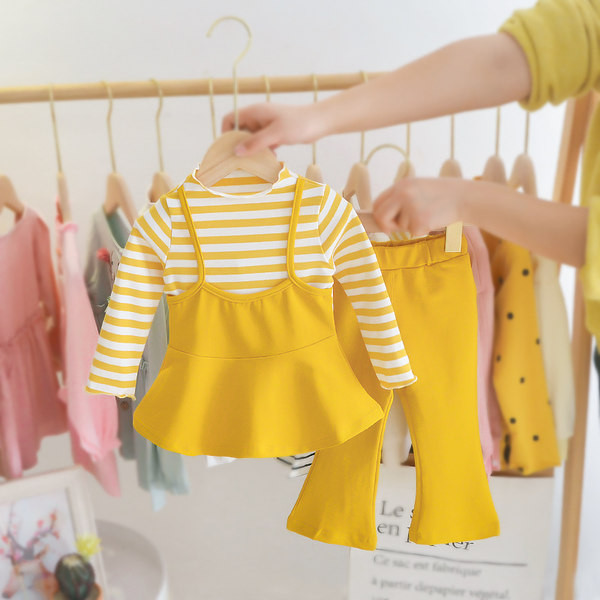 Παιδικό σετ δύο από δύο μέρη με ριγέ μπλούζα