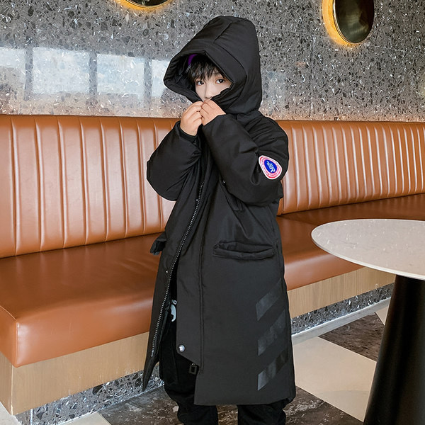 Παιδικό μακρύ μπουφάν με τσέπες και κουκούλα