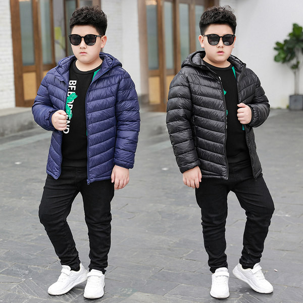 Παιδικό μπουφάν για αγόρια με κουκούλα και φερμουάρ