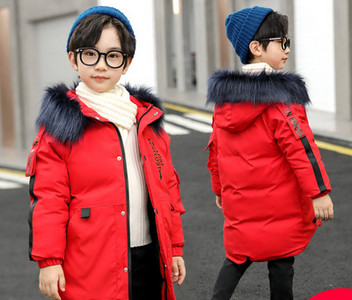 Παιδικό χειμωνιάτικο μπουφάν με πουπουλένια κουκούλα και κουμπιά